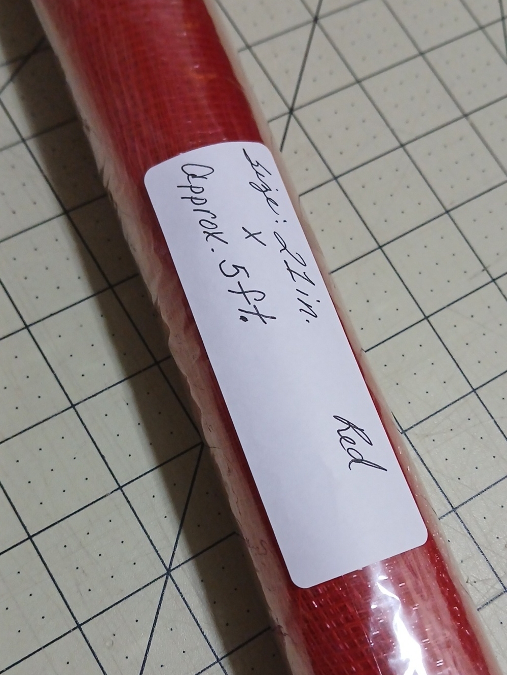 Deco Mesh - Red - Picture 2 of 3